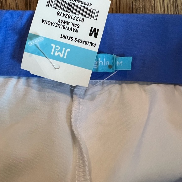 NWT McLaughlin Blue Ocean Scene Skort Medium - Picture 3 of 5